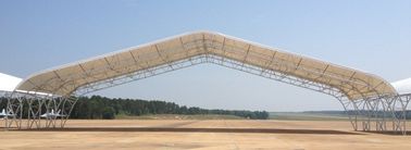 Κίνα Προκατασκευασμένα κτήρια υπόστεγων αεροσκαφών ζευκτόντων σωληνώσεων χάλυβα με τη μεγάλη έκταση προμηθευτής