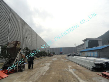 Κίνα Ελαφριά ASTM 65 X 95 Prefab κτήρια χάλυβα Multipan βιομηχανικά με τους σύνθετους πίνακες προμηθευτής