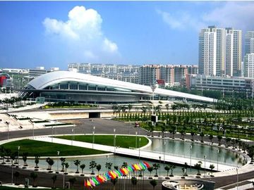 Κίνα Σύγχρονα βαριά βιομηχανικά εμπορικά κτήρια Natatorium χάλυβα στο γυμνάσιο προμηθευτής